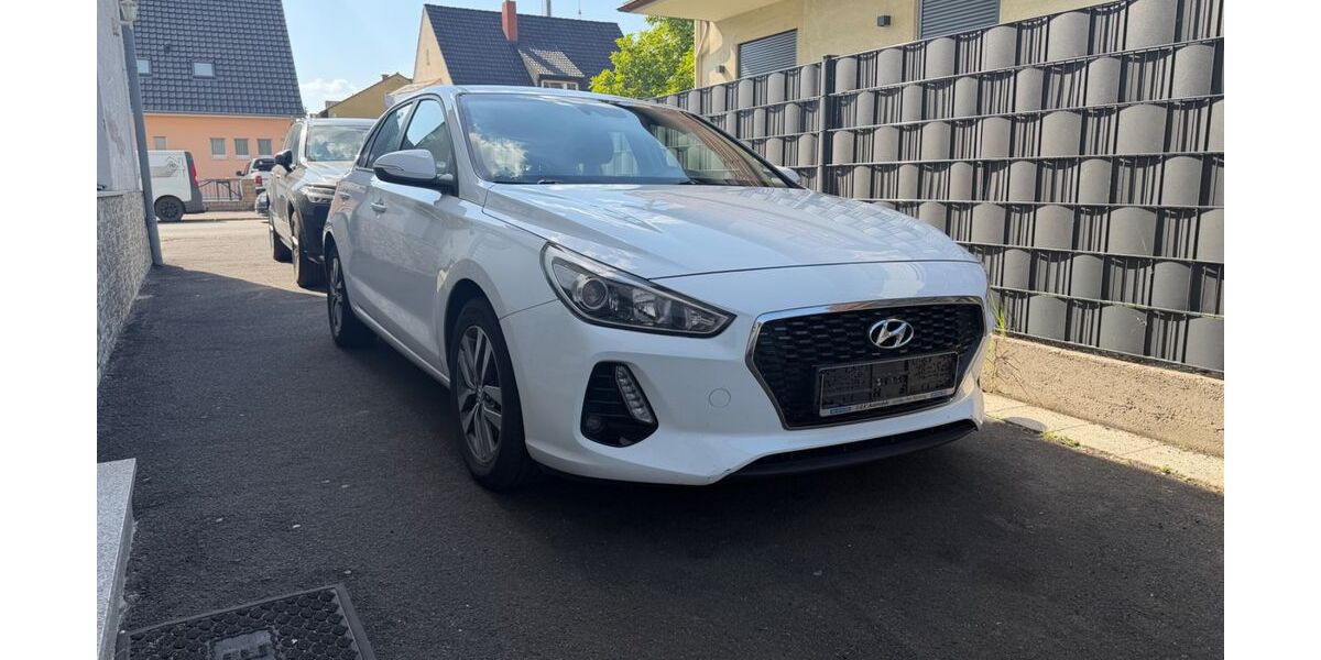 Hyundai i30 189.000 km 6.999 &euro; Edenkoben 67480