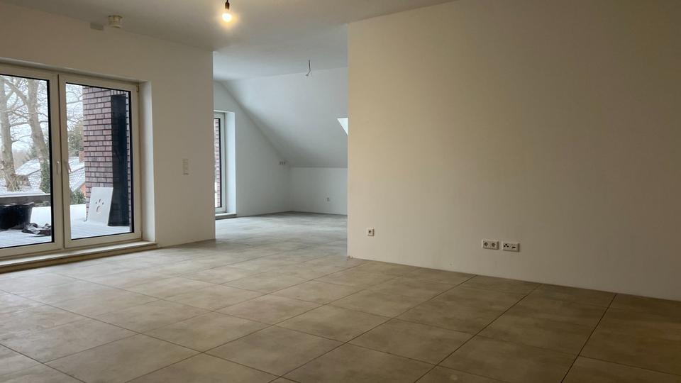 Dachgeschoßwohnung Edewecht - 5 Zimmer, 158 m&sup2;, 1.820&euro; | Angebot:25305525