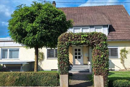 Haus Villingen-Schwenningen Schwenningen - 8 Zimmer, 202 m&sup2;, 480.000&euro; | Angebot:23593702