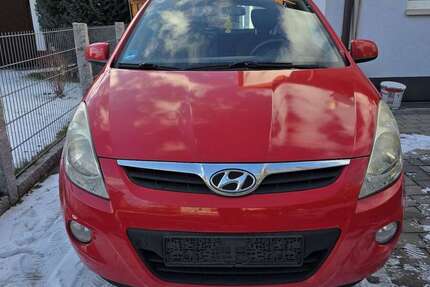 Hyundai i20 218.815 km 1.650 &euro; Eibach (Nürnberg) 90451