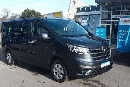 Renault Trafic 9.300 km 37.795 € Balingen 72336