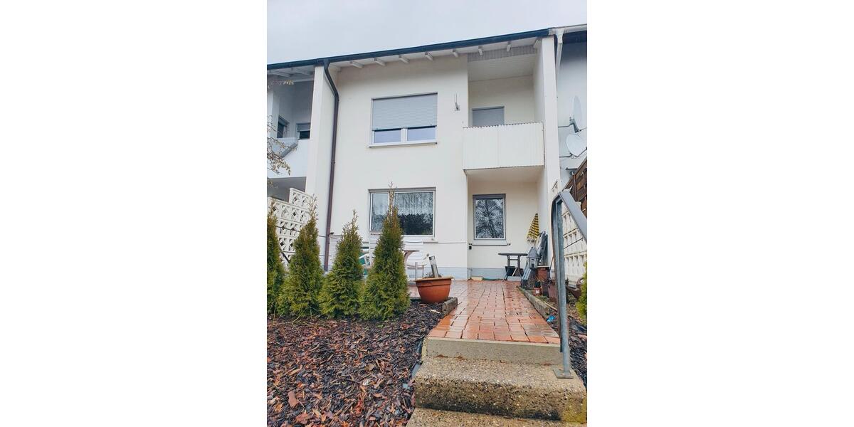 Reihenhaus Siegen Kaan-Marienborn - 6 Zimmer, 125 m&sup2;, 1.190&euro; | Angebot:26329599