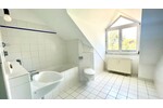 ***Verlieben Sie sich in Ihr neues Zuhause: Charmante Dachgeschoßwohnung in idyllischer Oase!***