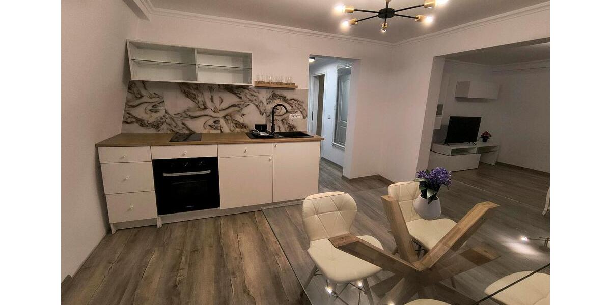 Etagenwohnung Kronach - 6 Zimmer, 150 m&sup2;, 1.000&euro; | Angebot:26567516