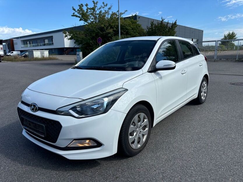 i20