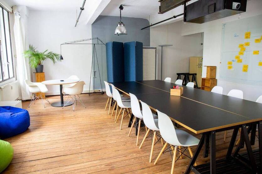 Büro im Industrieloft in Altona - All-in-Miete
