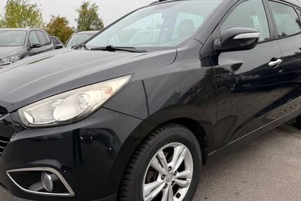 Hyundai ix35 210.000 km 5.900 &euro; Wildau 15745