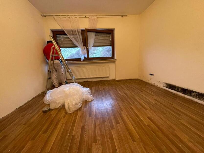 Schöne 2ZKB Wohnung mitten in den Weinbergen und Stellplatz zimmer