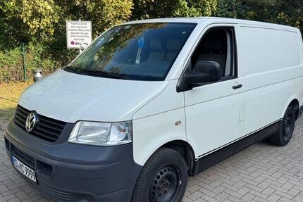 VW T5 Transporter 210.977 km 9.199 &euro; Magdeburg 39108