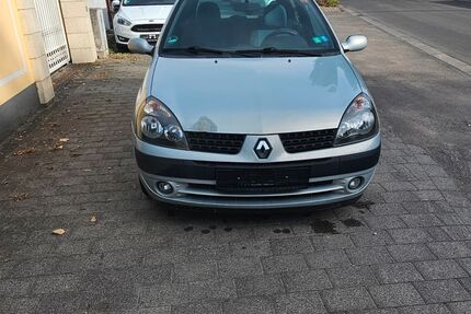 Renault Clio 165.000 km 1.499 &euro; Bonn 53227