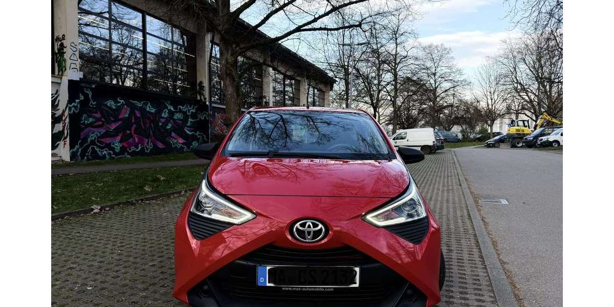 Toyota Aygo 102.800 km 7.490 &euro; Remshalden 73630