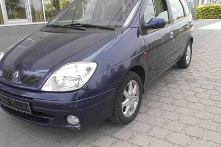 Renault Megane 180.000 km 1.000 &euro; Cottbus 03051