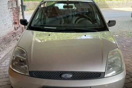 Ford Fiesta 205.800 km 1.100 € Steinheim 32839