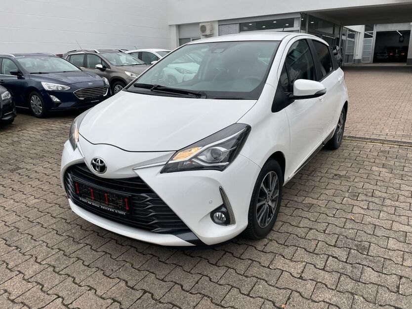 Toyota Yaris 21.648 km 13.995 € Stuttgart 70597