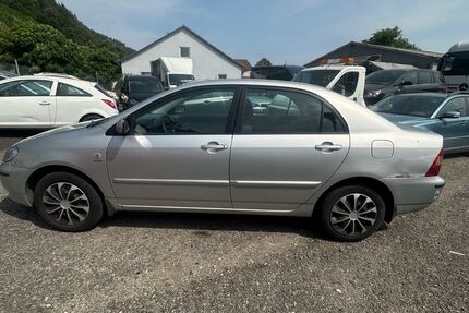 Toyota Corolla 153.000 km 1.500 &euro; Wertheim am Main 97877