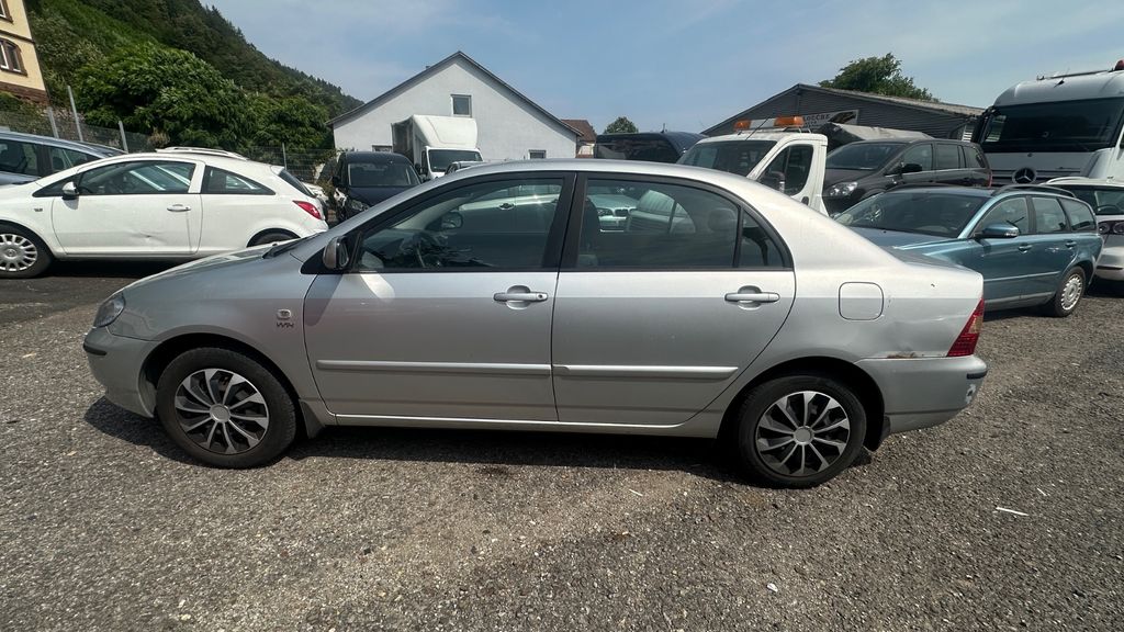 Toyota Corolla 153.000 km 1.500 &euro; Wertheim am Main 97877