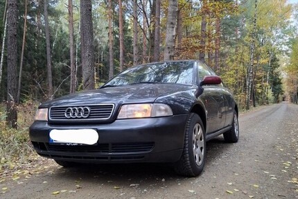 Audi A4 (B5) 215.000 km 2.000 € Betten 