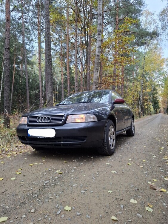 Audi A4 (B5) 215.000 km 2.000 € Betten 