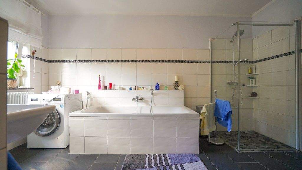 Einfamilienhaus Bentwisch - 6 Zimmer, 180 m&sup2;, 599.000&euro; | Angebot:25732579