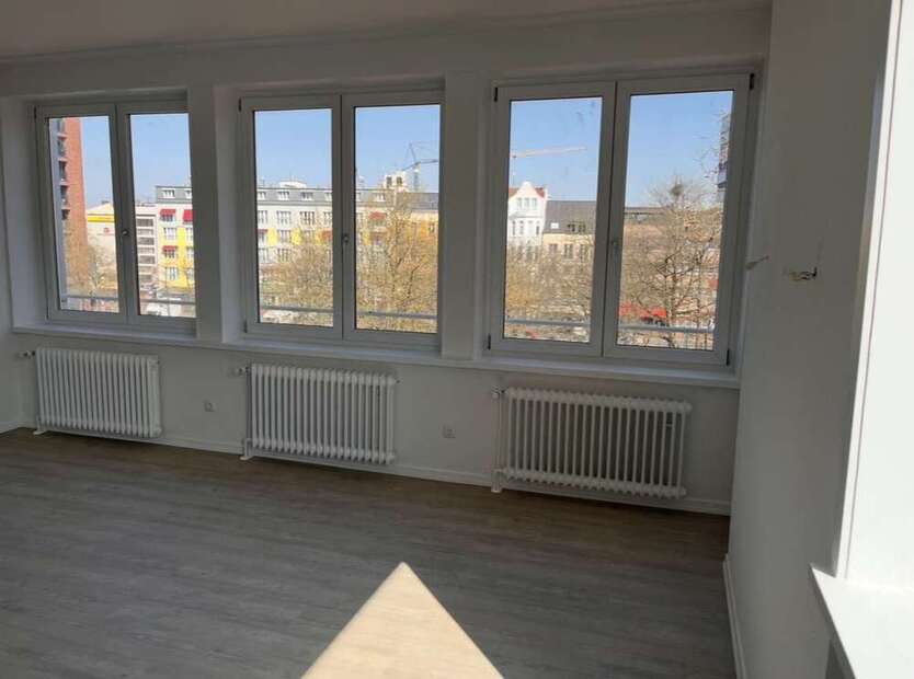 Wohnung zum Mieten in Harburg 750 € 64 m²