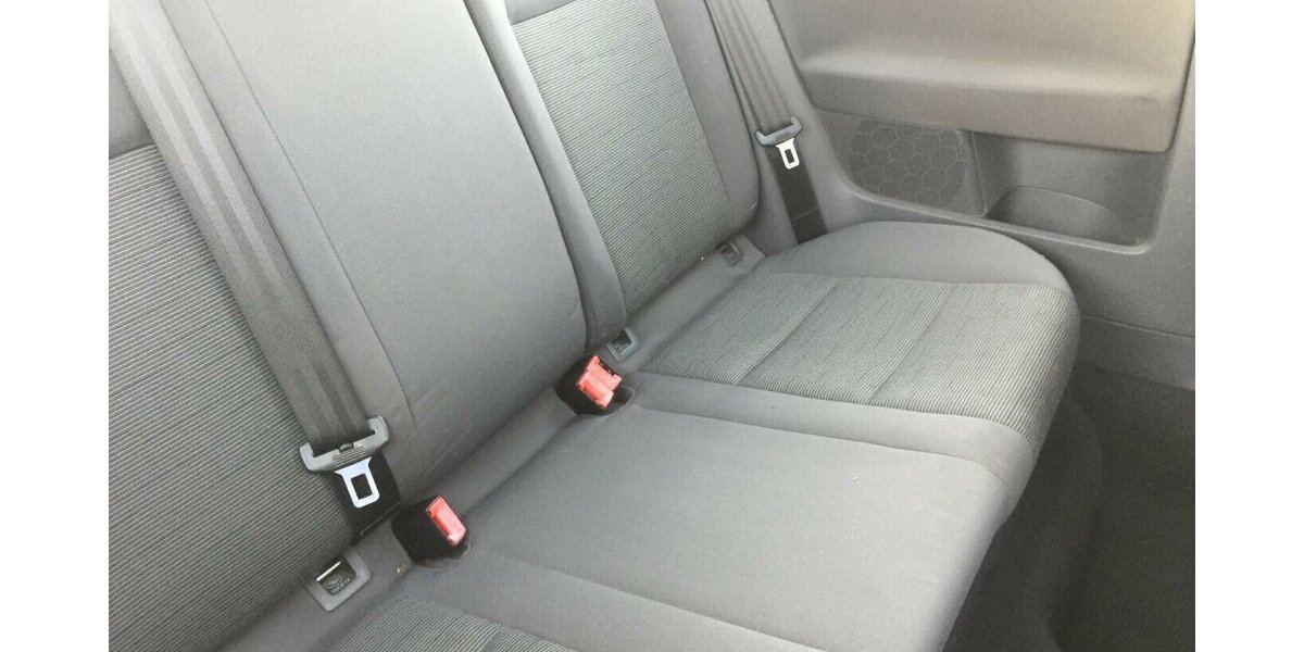 VW Golf Trendline, Klima,el.Fh. 2 Hd.,Tüv 03/28! 200.000 km 2.600 &euro; Himmelkron 95502