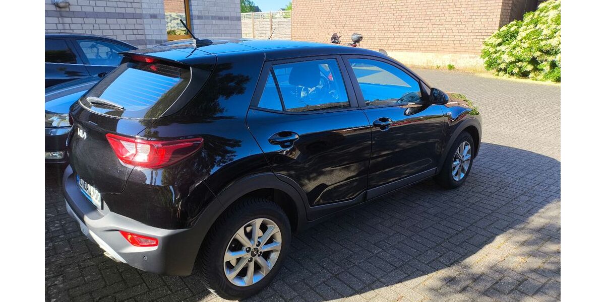 Kia Stonic 27.450 km 15.475 &euro; Jüchen 41363