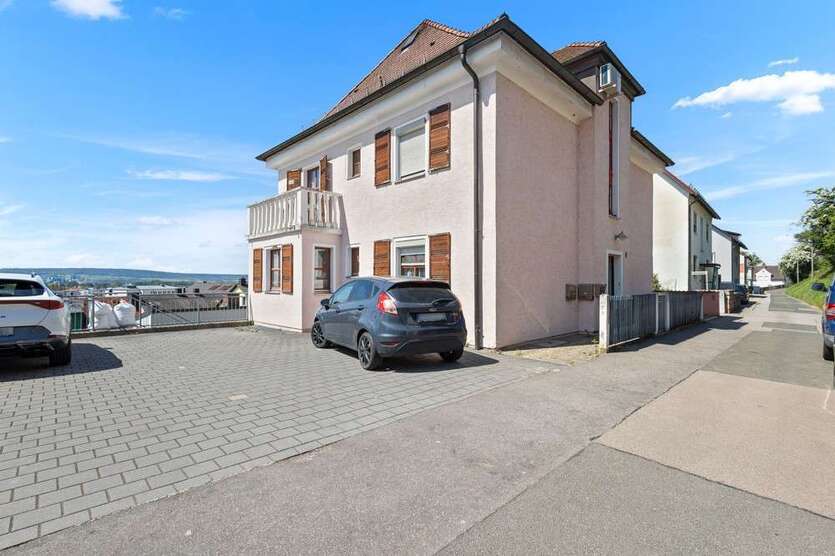 Haus zum Kaufen in Schwandorf 349.000 € 192 m²