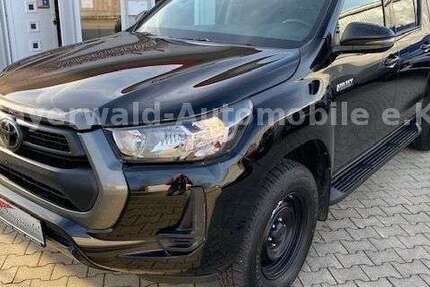 Toyota Hilux 10.780 km 48.500 &euro; Perlesreut 94157