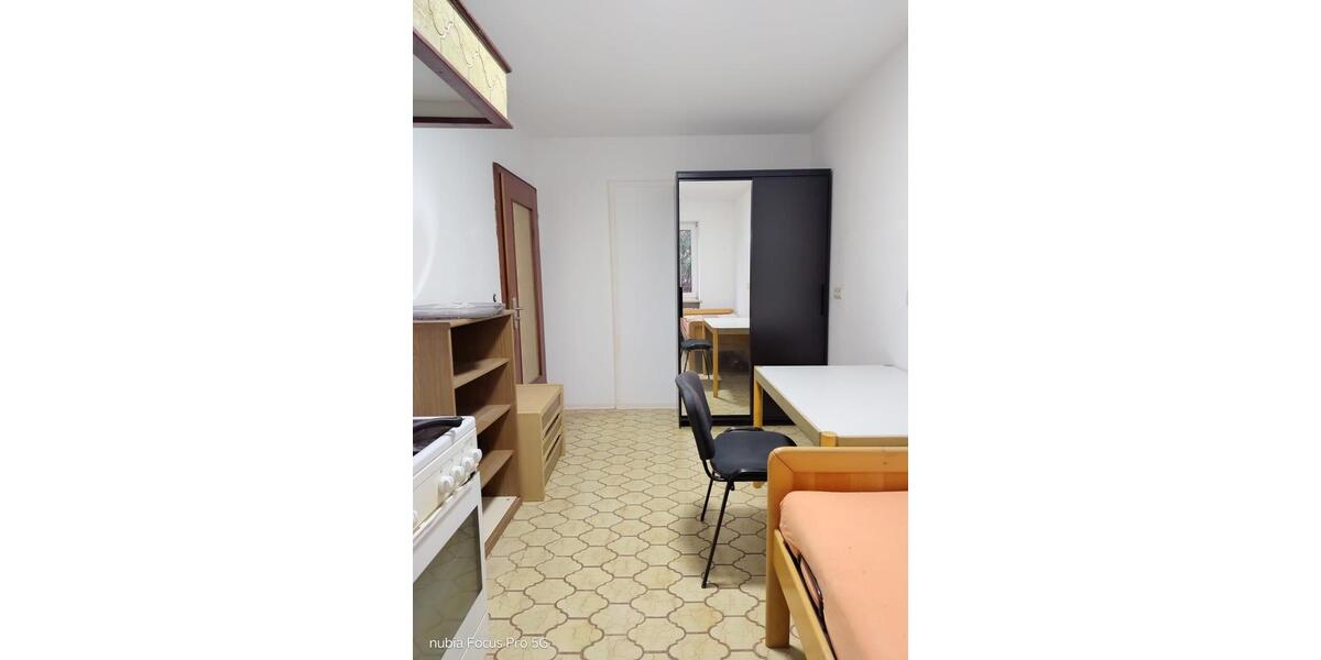 Etagenwohnung Weiden in der Oberpfalz - 1 Zimmer, 18 m&sup2;, 480&euro; | Angebot:26102530