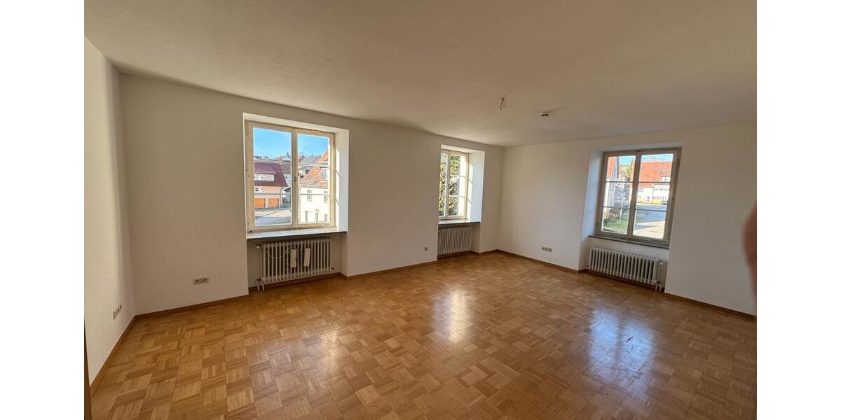 Etagenwohnung Blumberg - 5.5 Zimmer, 131 m&sup2;, 980&euro; | Angebot:26150476