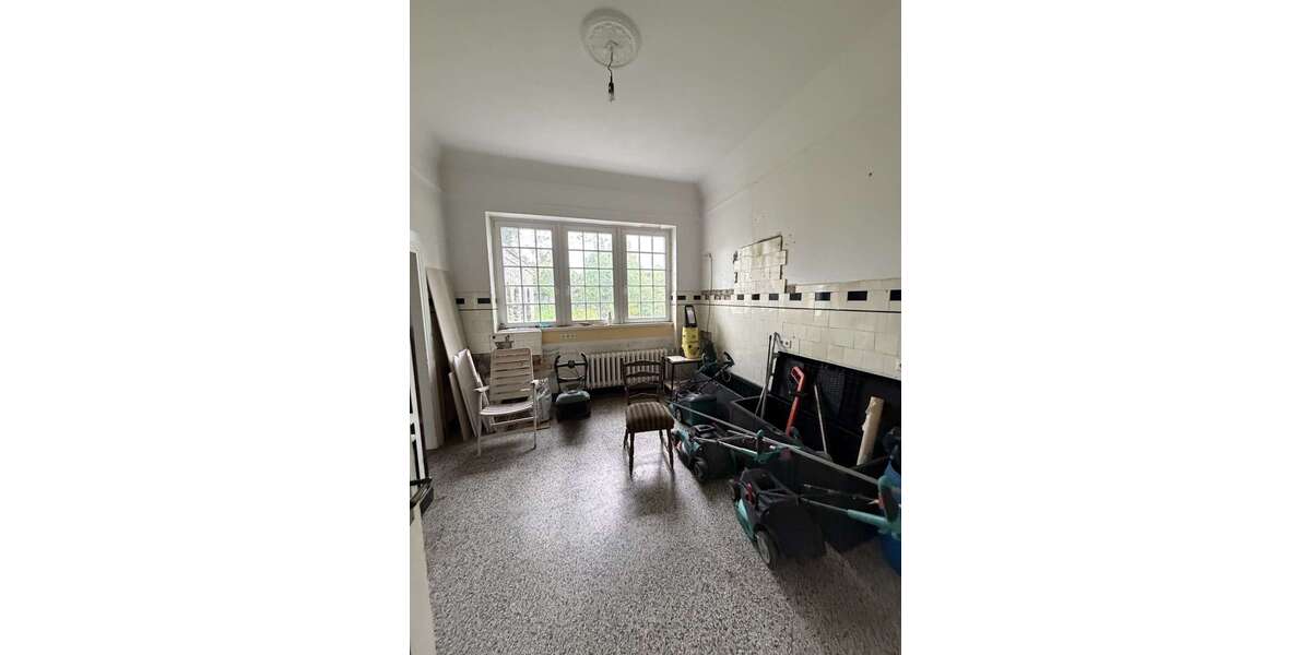 Denkmalgeschützte Fabrikantenvilla an der Weser – Parkgrundstück mit drei zusätzlichen Bauplätzen - Villa Vlotho | Angebot:27254373
