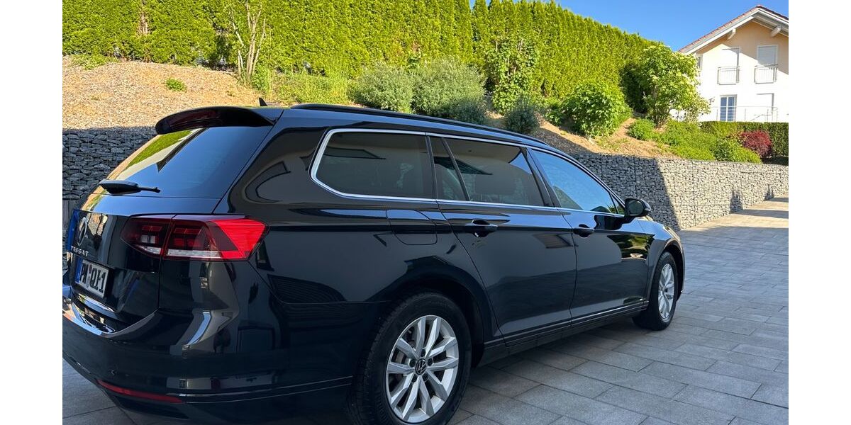 VW Passat Variant 85.000 km 22.999 &euro; Thyrnau 94136