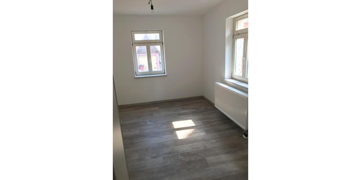 Einfamilienhaus Gunzenhausen - 5 Zimmer, 125 m&sup2;, 1.150&euro; | Angebot:26142214