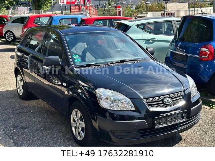 Kia Rio 179.000 km 1.990 € Essen 45145
