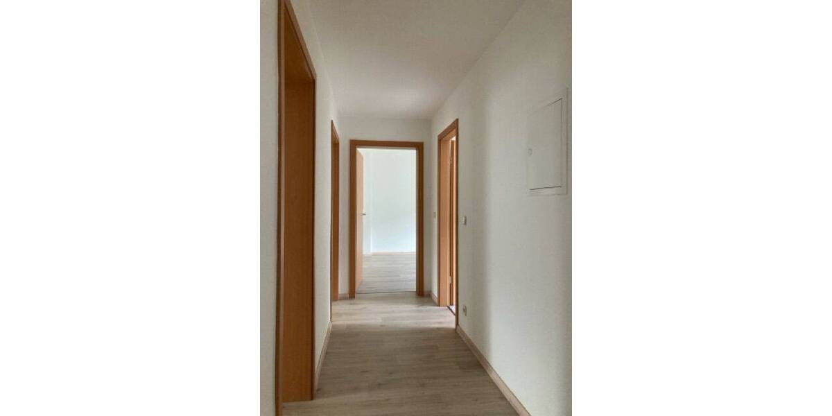 Etagenwohnung Dessau-Roßlau West - 3 Zimmer, 72 m&sup2;, 482&euro; | Angebot:26778713
