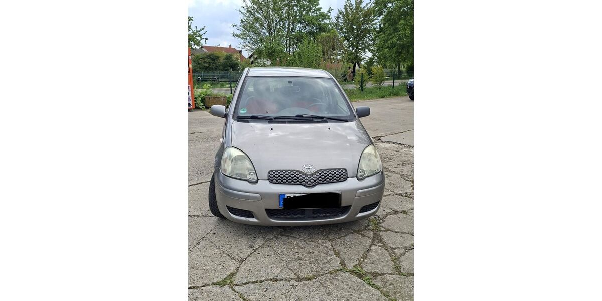 Toyota Yaris 125.000 km 2.490 &euro; Nohfelden O.t. Wolfersweiler 66625