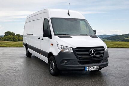 Mercedes-Benz Sprinter 25.658 km 36.900 &euro; München 81927