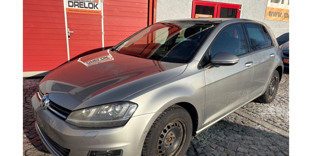 VW Golf 128.576 km 7.499 &euro; Freiberg 09599