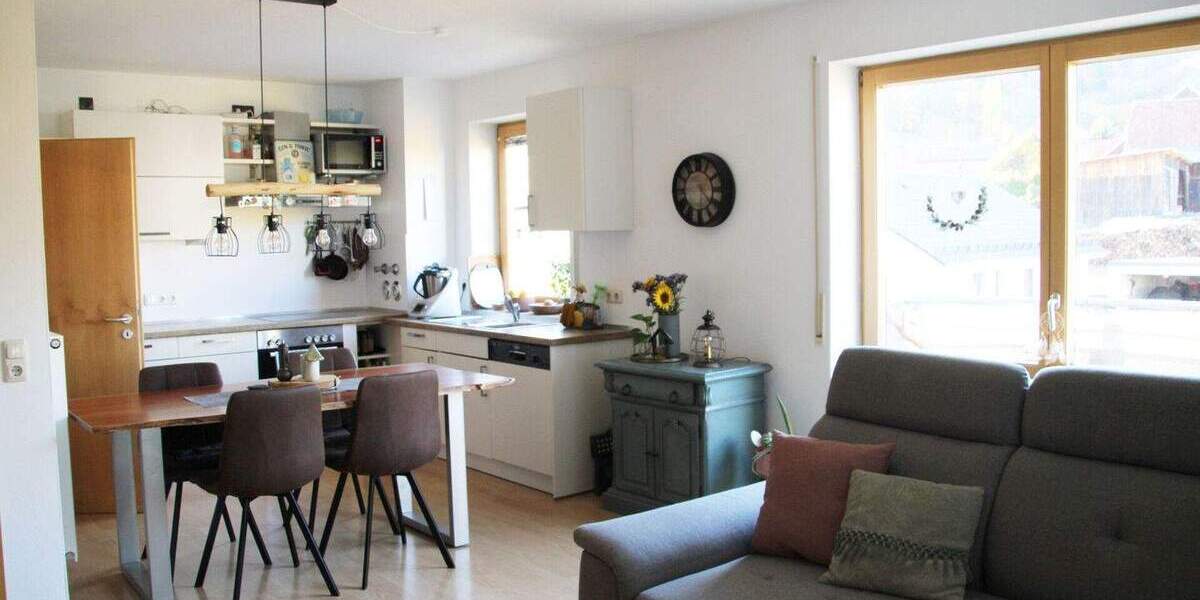 Helle 3-Zimmer-Wohnung mit Balkon in Obermässing 3 zimmer