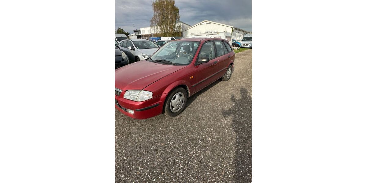 Mazda 323 207.677 km 900 &euro; Hambrücken 76707