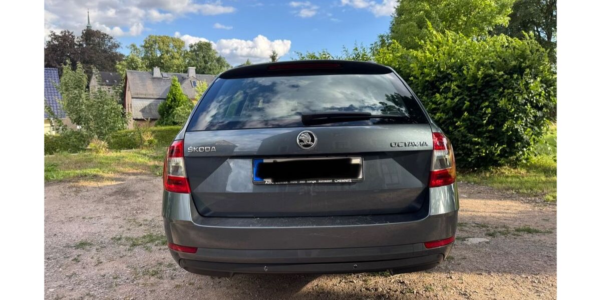 Skoda Octavia 187.000 km 11.000 &euro; Chemnitz 09228