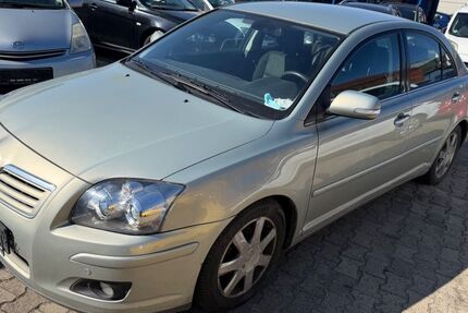 Toyota Avensis 139.000 km 2.990 &euro; Berlin 13587