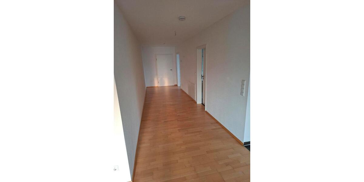 Dachgeschoßwohnung Bad Mergentheim - 2.5 Zimmer, 87 m&sup2;, 290.000&euro; | Angebot:26691770