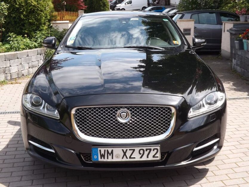 XJ