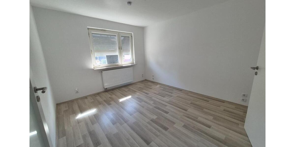 Doppelhaushälfte Bretten - 5 Zimmer, 90 m&sup2;, 430.000&euro; | Angebot:25063292