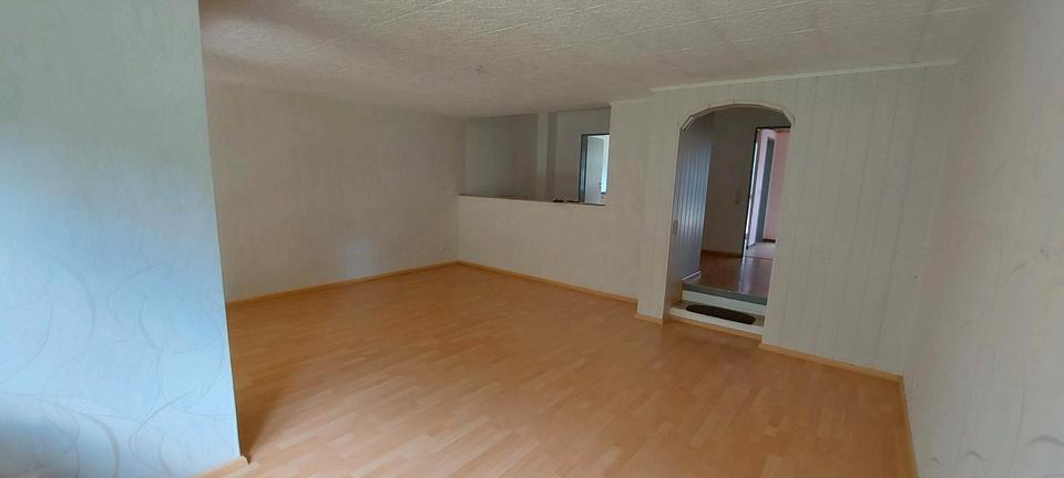 Reihenhaus Lemgo - 5 Zimmer, 121 m&sup2;, 260.000&euro; | Angebot:27255209