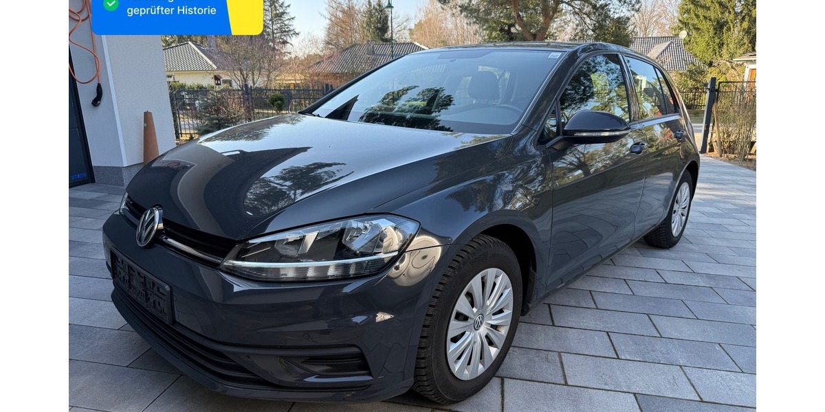 VW Golf VII Lim. Scheckh. Trendline BMT/Start-Stopp 69.950 km 13.300 &euro; Berlin 10247
