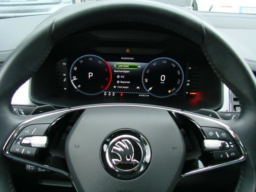 Kodiaq 2.0TDi Ambition ACC Navi Kamera PDC