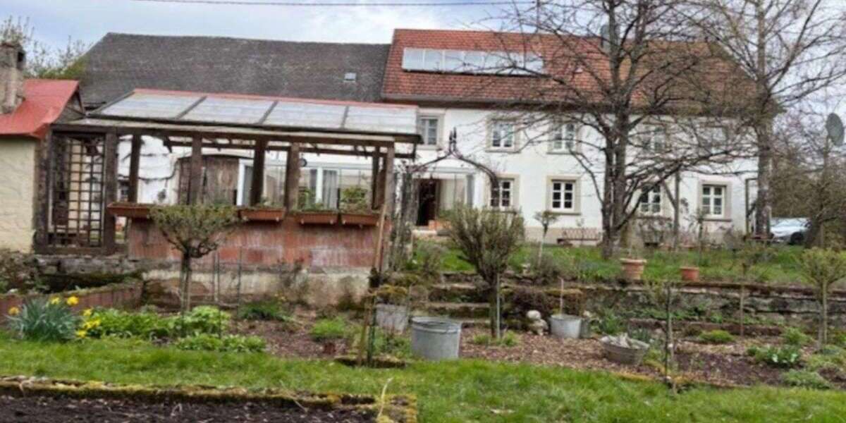 Einfamilienhaus Nohfelden - 10 Zimmer, 250 m&sup2;, 470.000&euro; | Angebot:26249856