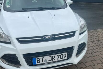 Ford Kuga 102.000 km 7.999 &euro; Bindlach 95463